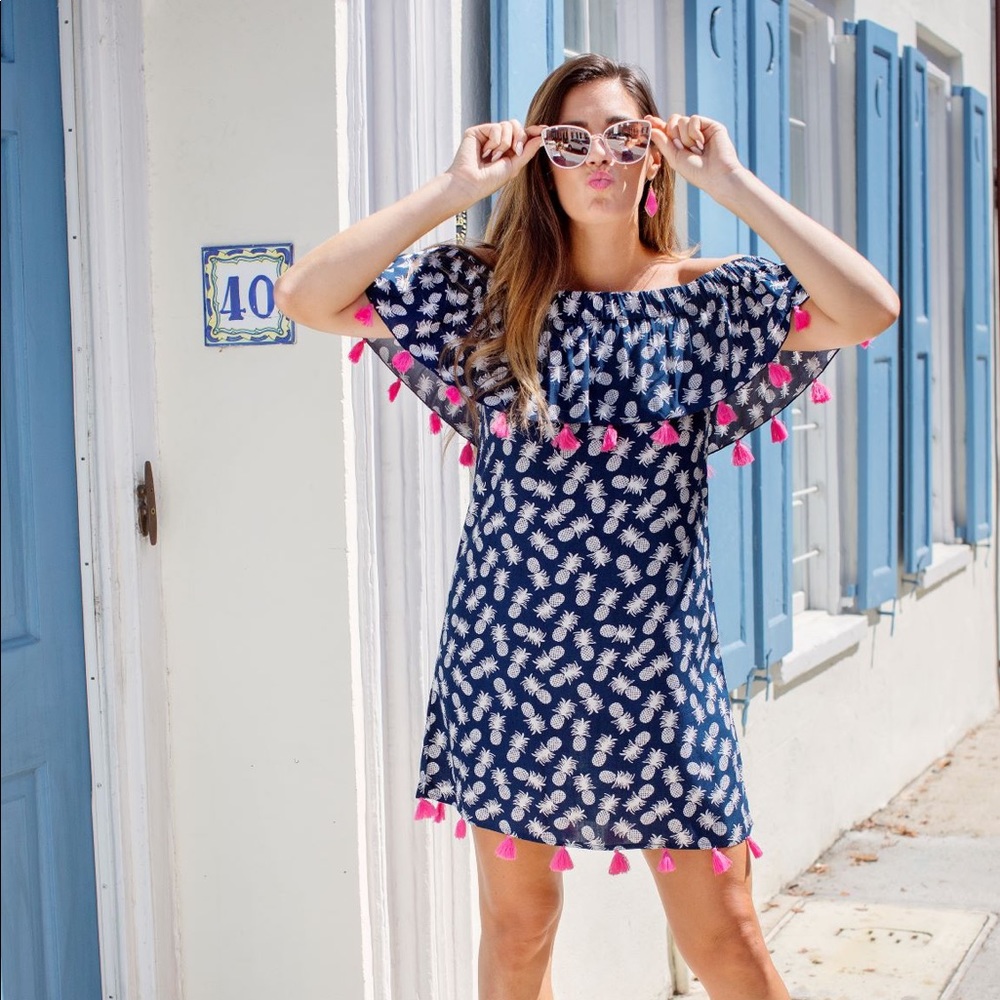 Escapada Living NWOT Pineapple Pattern Dress/Coverup M